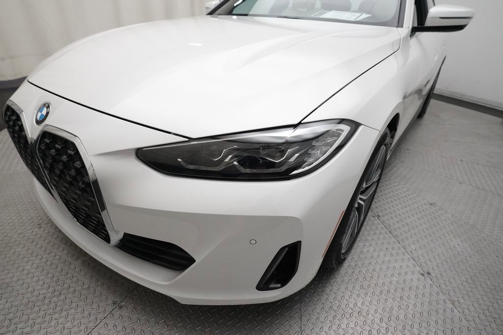 Used 2023 BMW 430i Gran Coupe xDrive w/ M Sport Package AWD/4WD image 23