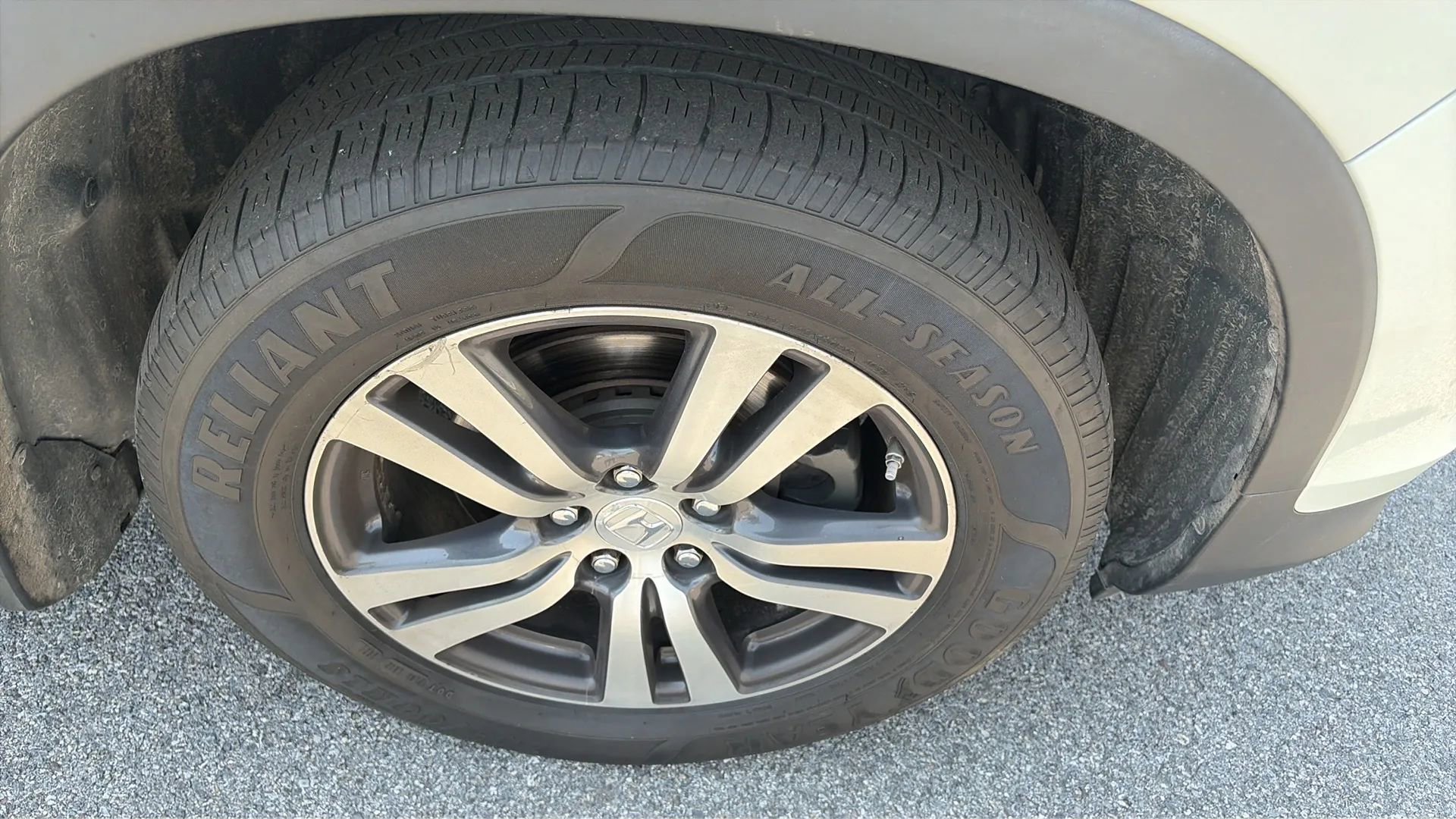 Used 2017 Honda Pilot EX-L image 24
