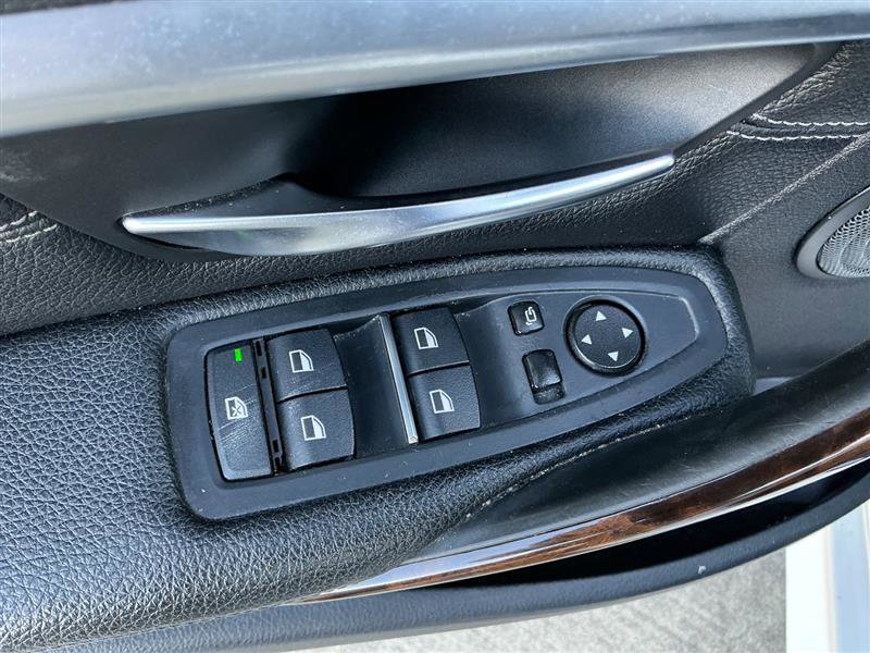 Used 2017 BMW 340i xDrive Sedan image 22