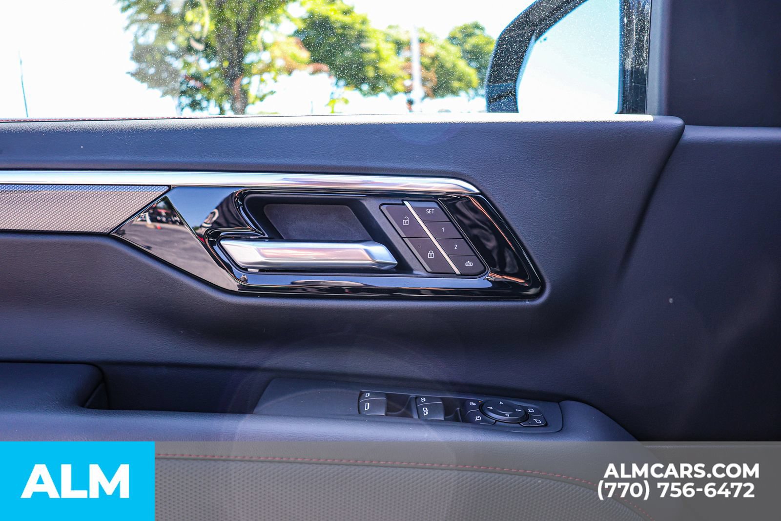 Used 2025 Chevrolet Suburban RST w/ Comfort Package AWD/4WD image 50