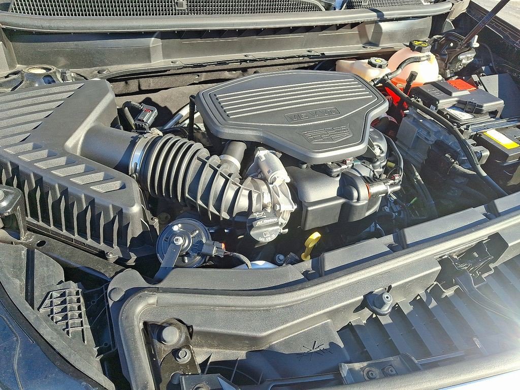 Certified 2025 Cadillac XT5 Sportv w/ Technology Package image 30