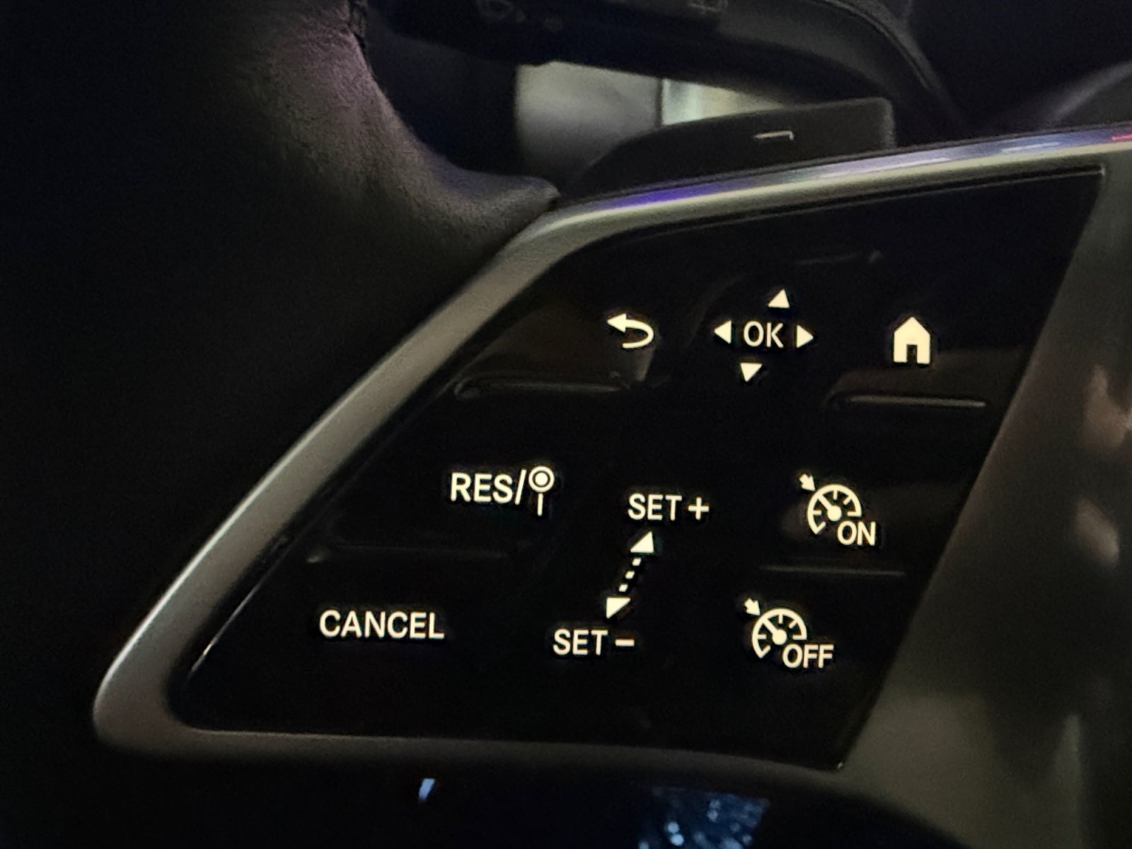 Certified 2025 Mercedes-Benz GLB 250 image 25