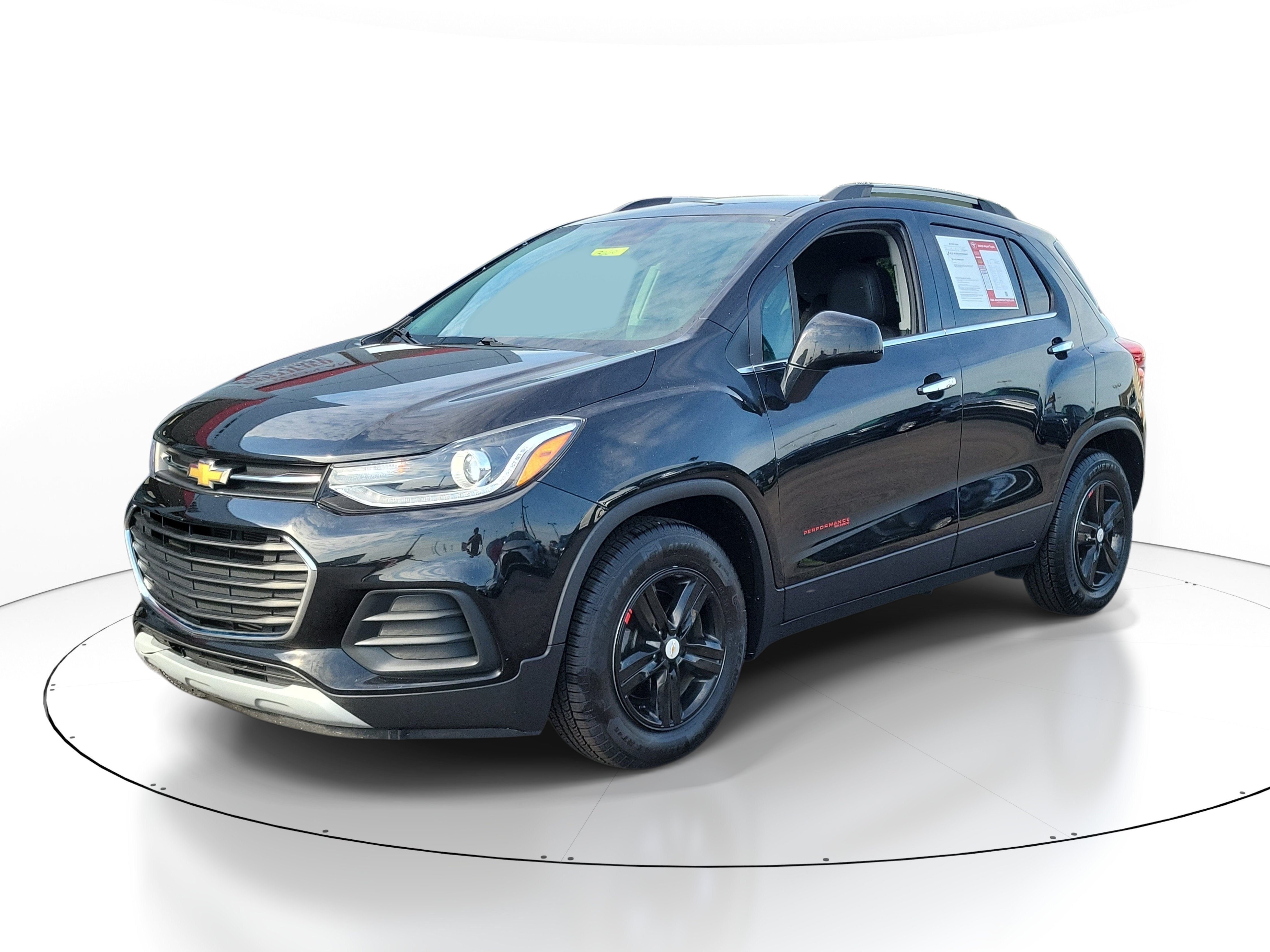 Used 2020 Chevrolet Trax LT w/ LT Convenience Package FWD image 2