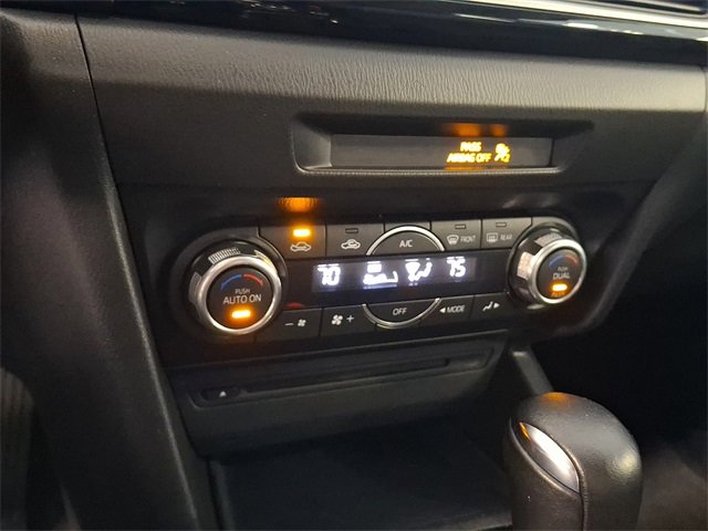 Used 2014 MAZDA MAZDA3 i Touring w/ Technology Package image 16