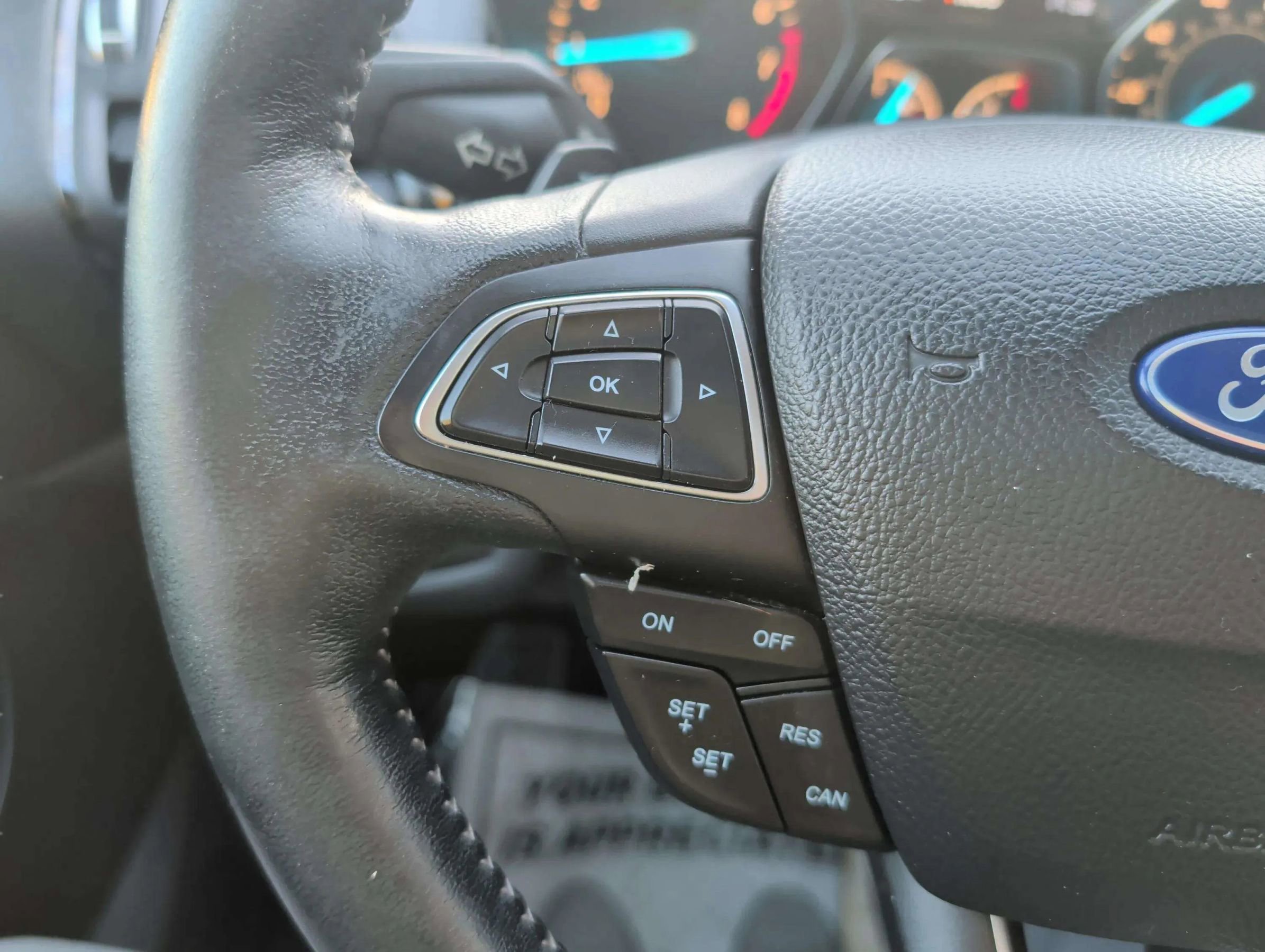 Used 2017 Ford Escape Titanium image 23