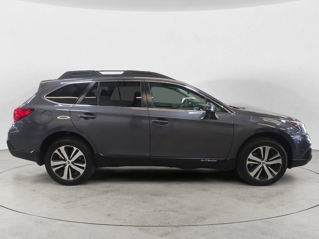 Used 2018 Subaru Outback 2.5i Limited AWD/4WD image 4