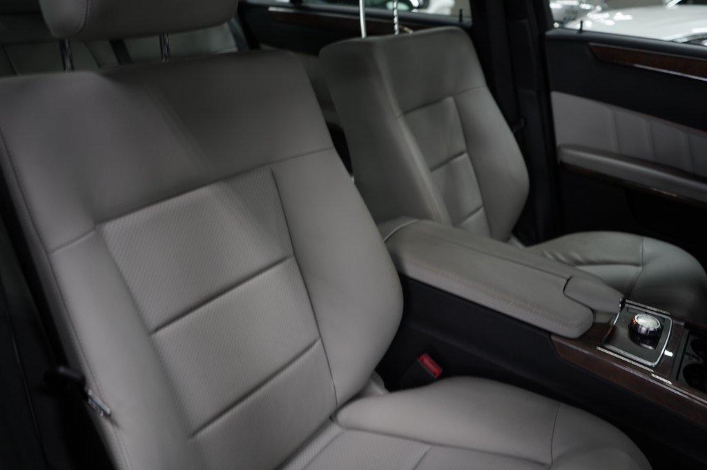 Used 2013 Mercedes-Benz E 350 Sedan image 28