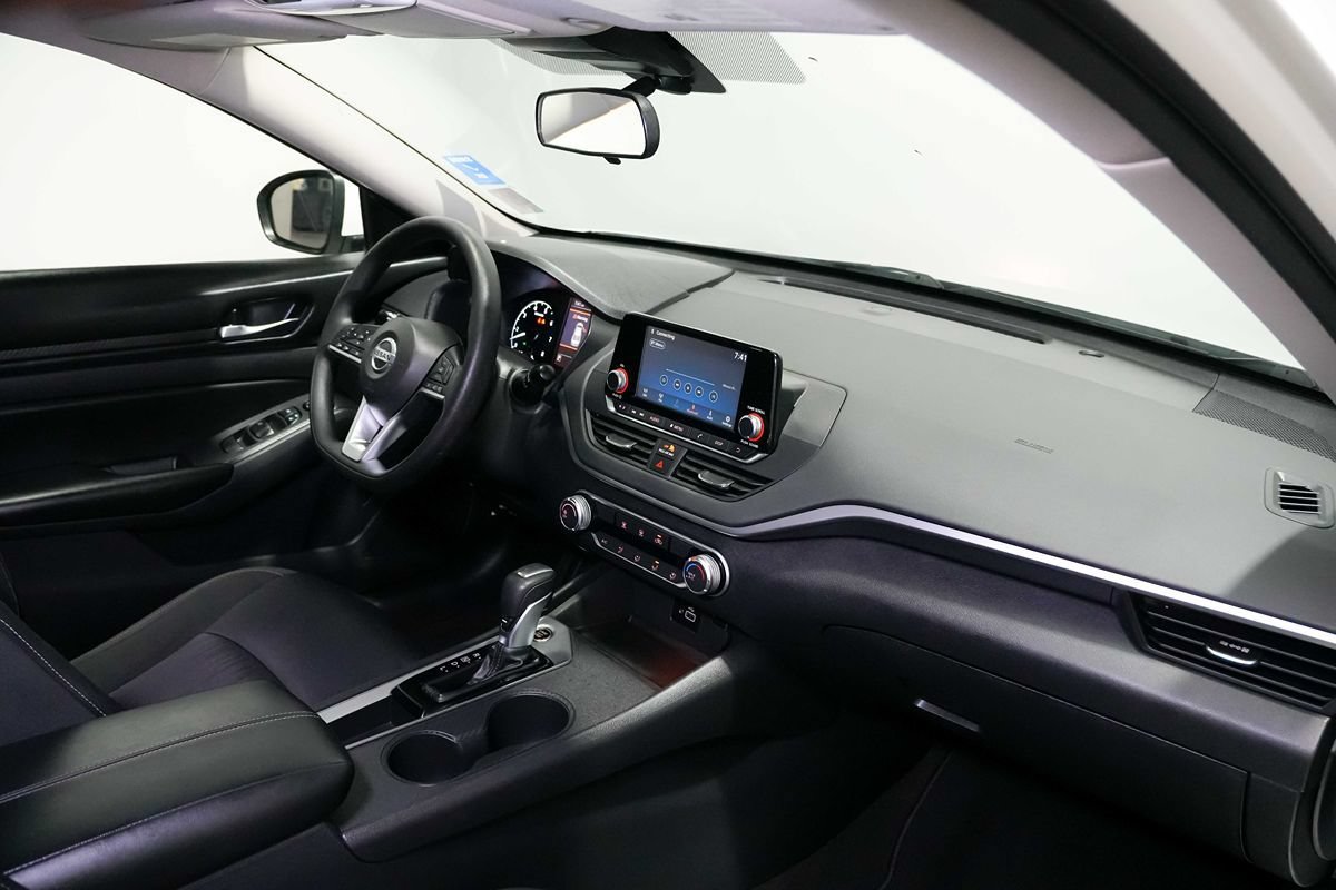 Used 2022 Nissan Altima 2.5 S FWD image 23