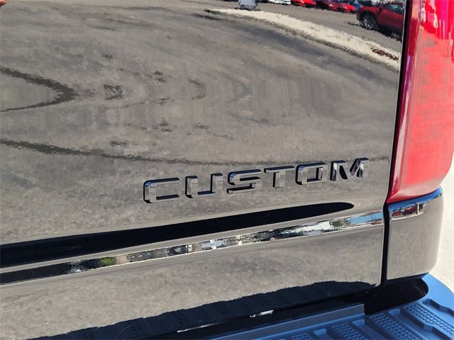 Used 2025 Chevrolet Silverado 2500 Custom w/ Custom Value Package image 12
