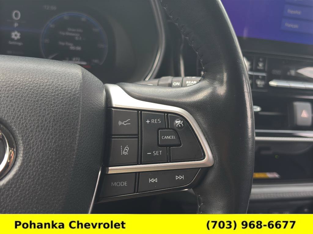 Used 2023 Toyota Highlander Platinum AWD/4WD image 11