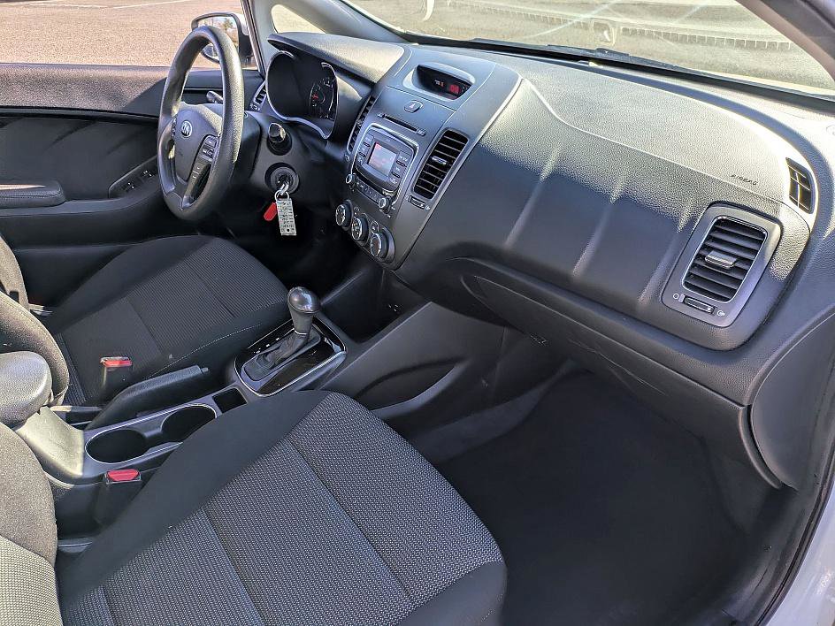 Used 2018 Kia Forte LX image 33