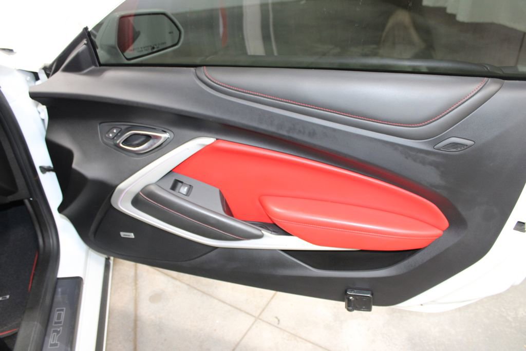 Used 2021 Chevrolet Camaro SS RWD image 26