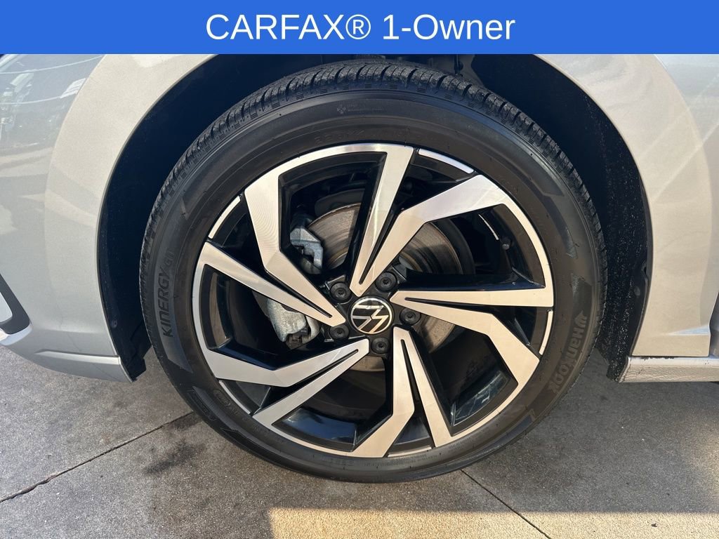 Used 2025 Volkswagen Jetta SEL image 33