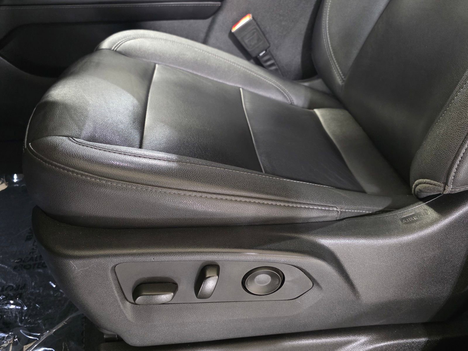 Used 2023 Chevrolet Tahoe LT image 26