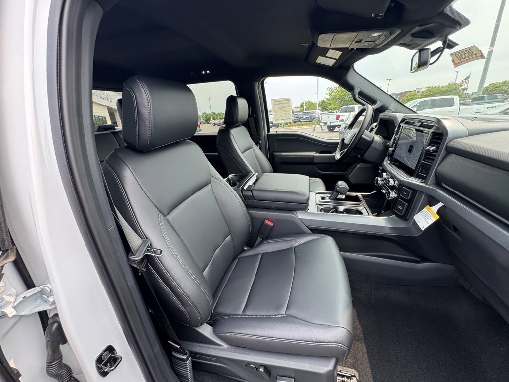 New 2025 Ford F150 XLT w/ Equipment Group 303A High image 18