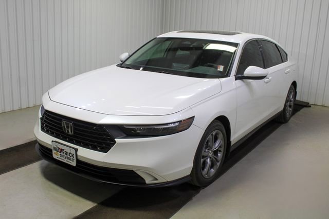 Used 2024 Honda Accord EX image 3