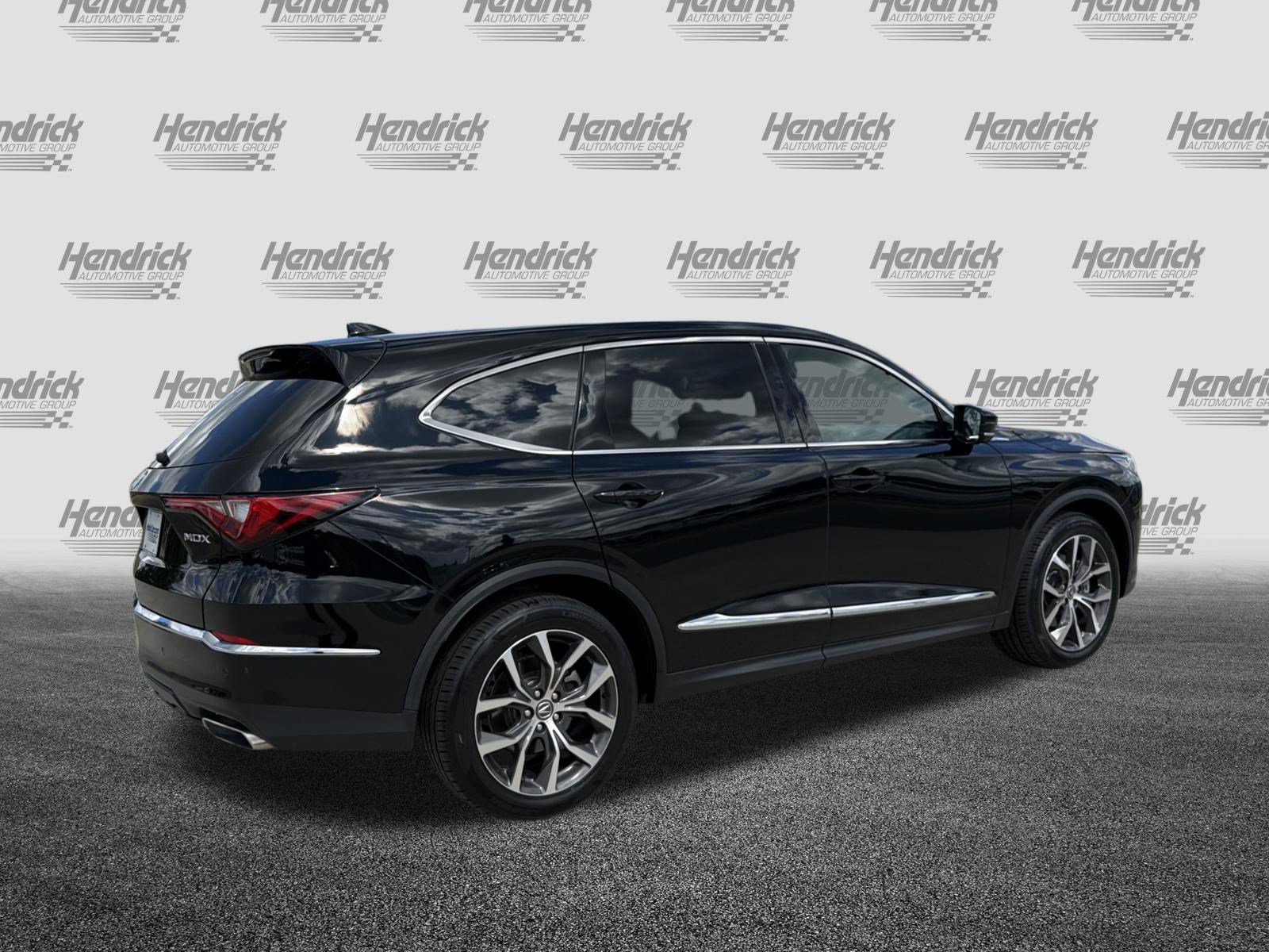 Certified 2024 Acura MDX w/ Technology Package FWD image 10