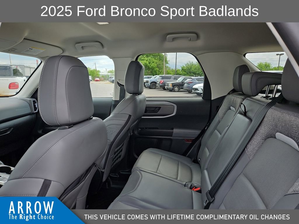 Used 2025 Ford Bronco Sport Badlands image 19