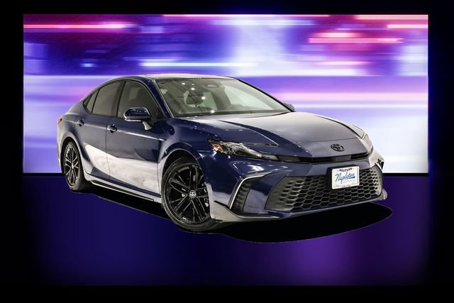 Used 2025 Toyota Camry SE image 33