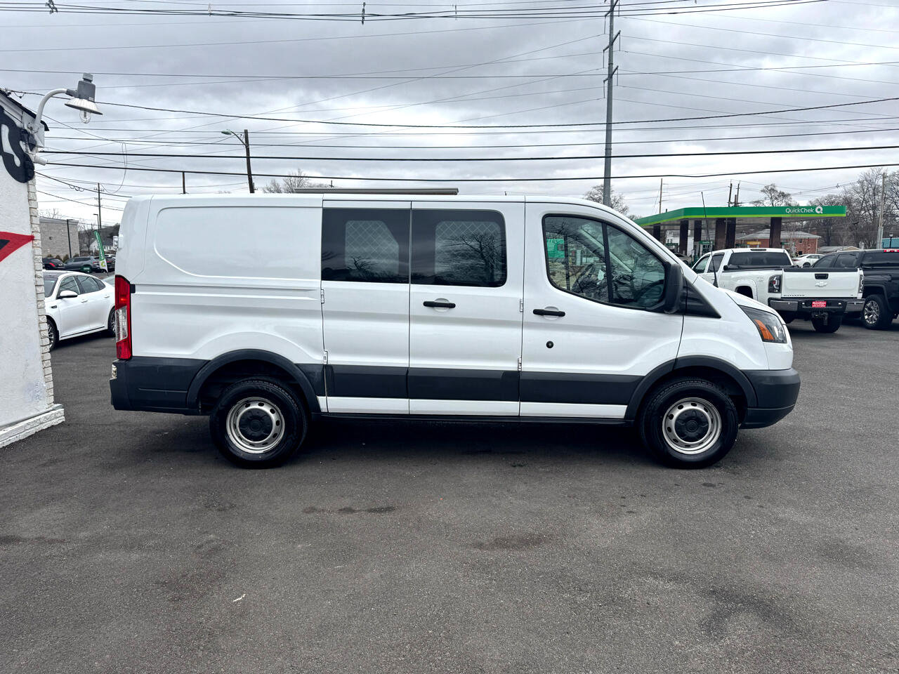 Used 2018 Ford Transit 250 130 Low Roof image 8