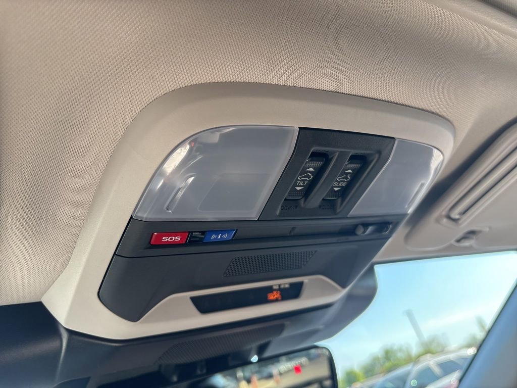 Certified 2025 Subaru Crosstrek 2.5i Limited w/ Crosstrek Mirror Package image 21