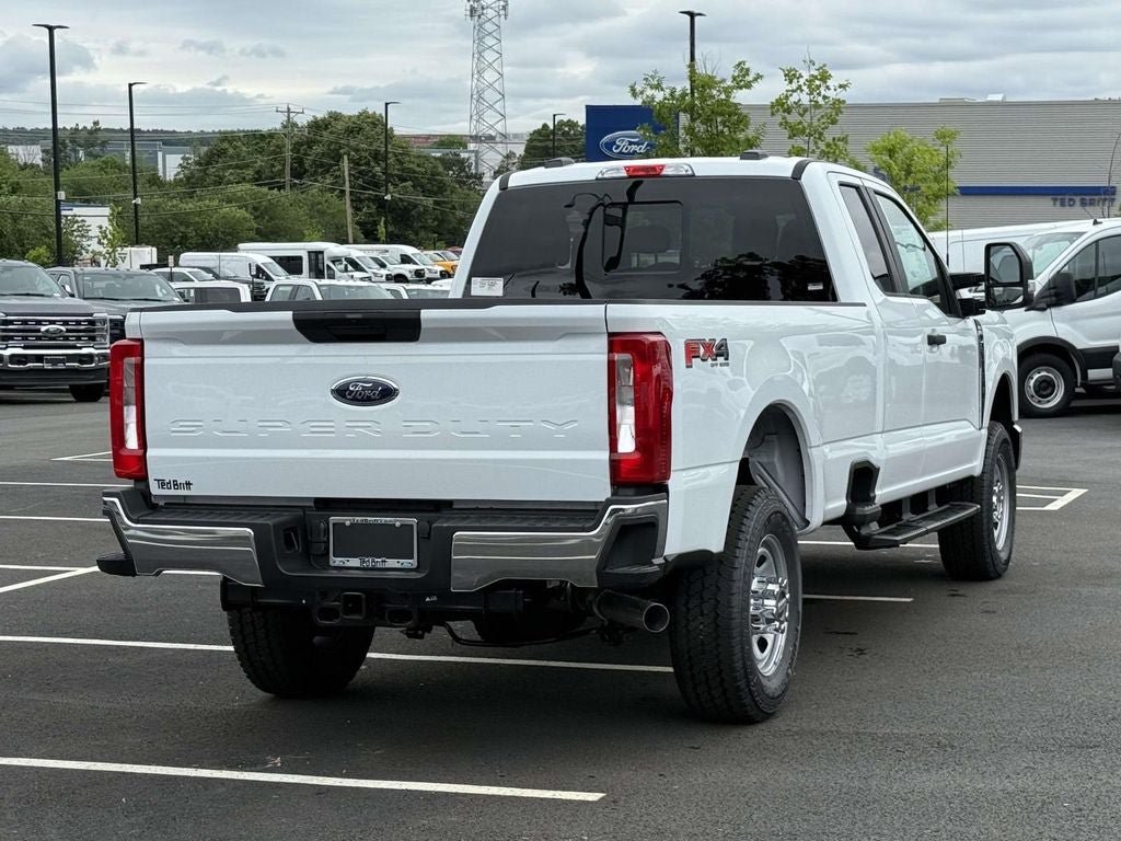 New 2026 Ford F350 XL w/ FX4 Off-Road Package AWD/4WD image 2