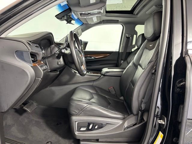Used 2018 Cadillac Escalade Premium Luxury AWD/4WD image 11