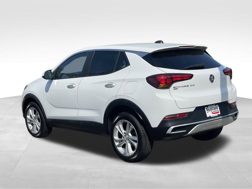 Used 2023 Buick Encore GX Preferred w/ Cold Weather Comfort Package AWD/4WD image 5