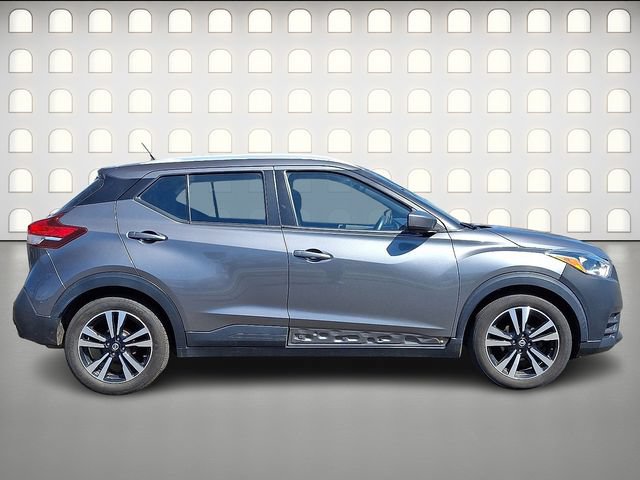 Used 2020 Nissan Kicks SV FWD image 8