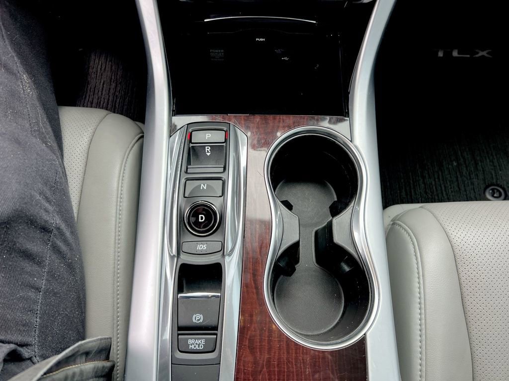 Used 2017 Acura TLX V6 w/ Technology Package image 14