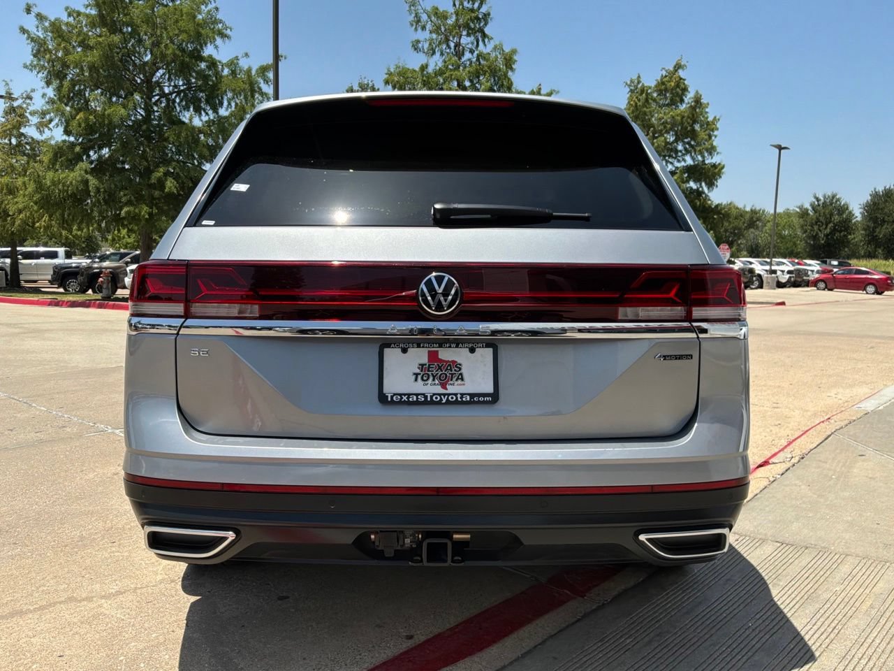Used 2026 Volkswagen Atlas SE AWD/4WD image 7