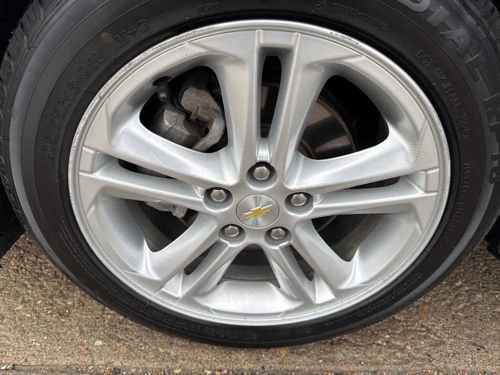 Used 2017 Chevrolet Cruze LT image 25