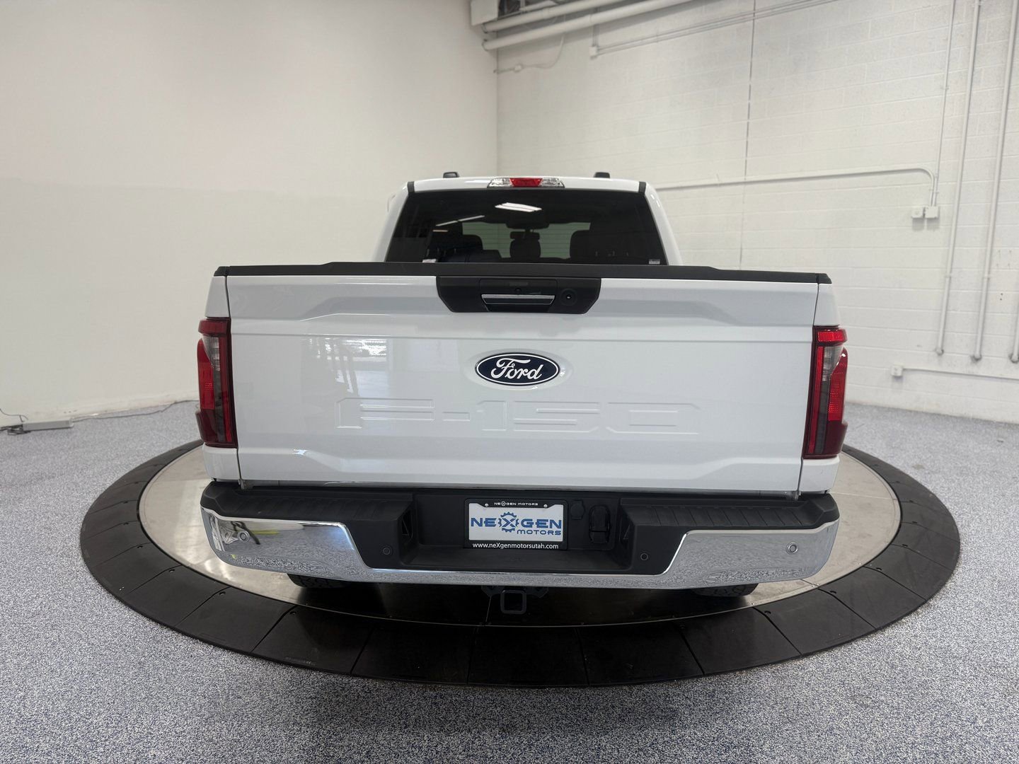 Used 2024 Ford F150 XLT w/ Tow/Haul Package image 6