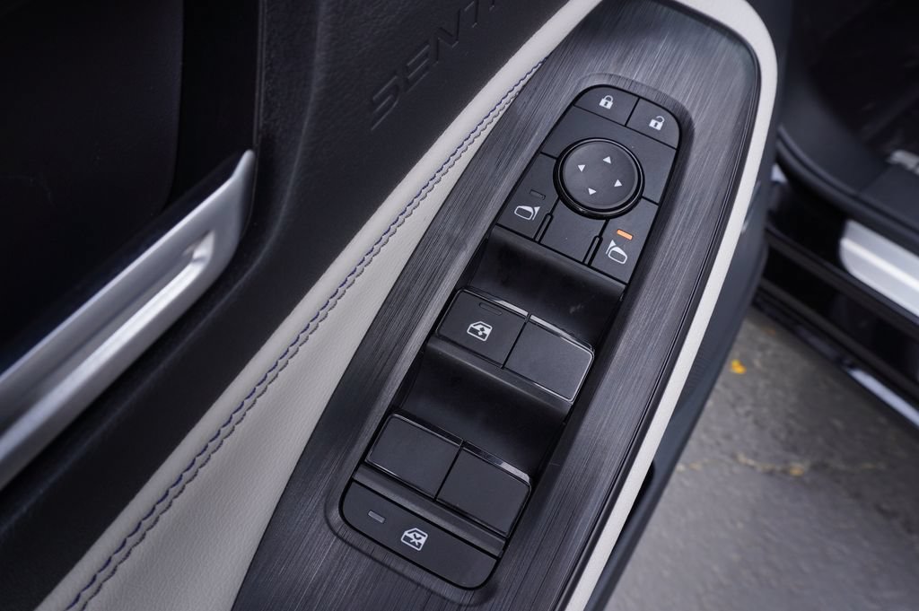 New 2026 Nissan Sentra SL w/ Floor Mat Package FWD image 16