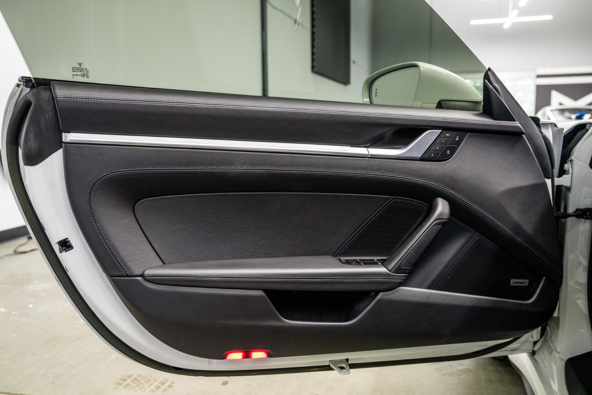 Used 2022 Porsche 911 Turbo S image 33