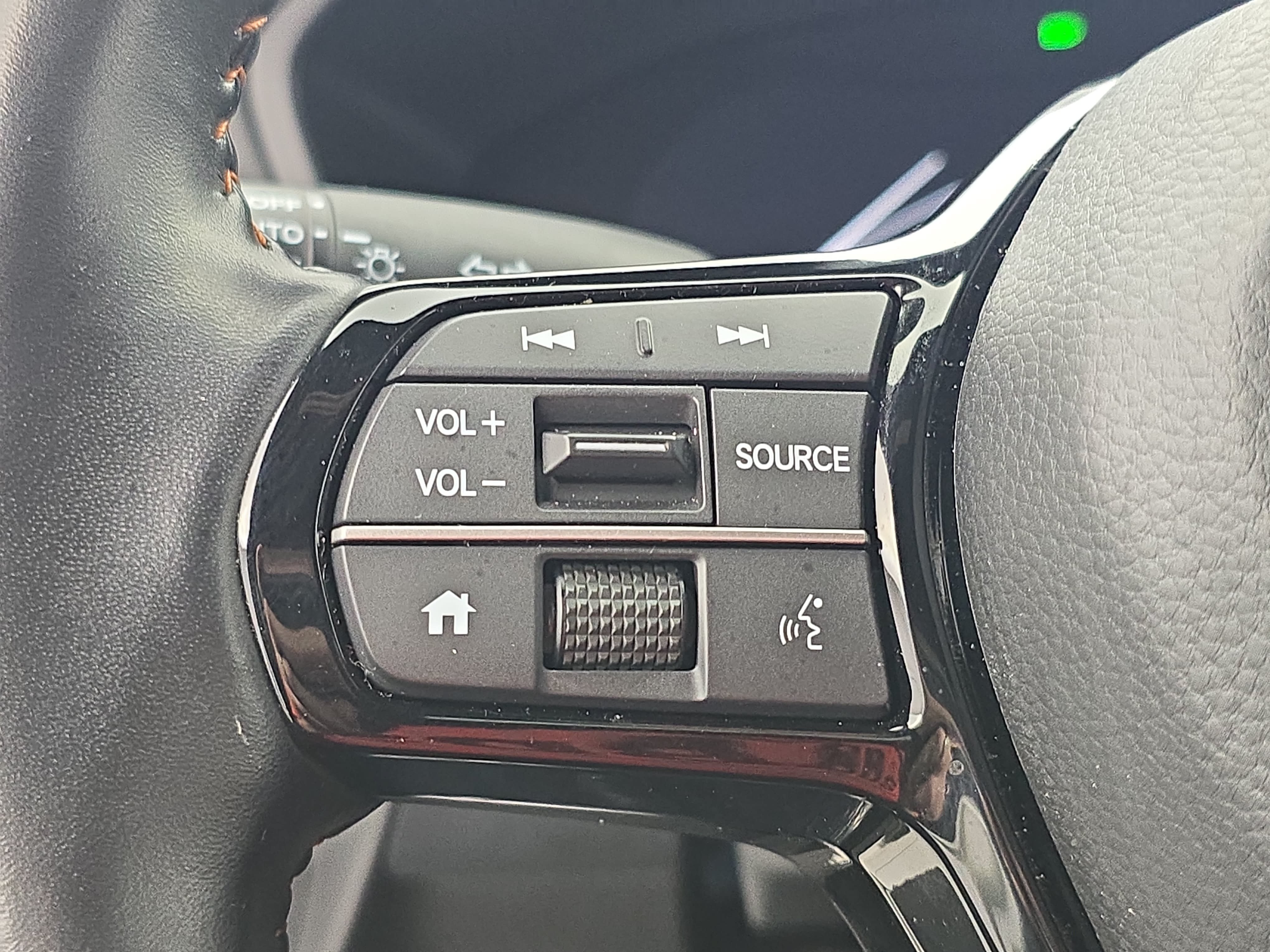 Used 2025 Honda HR-V Sport image 16