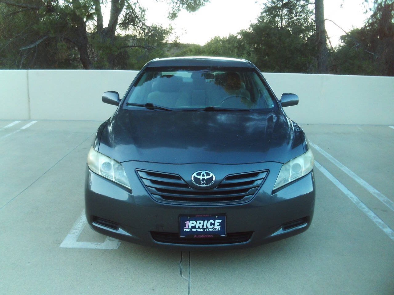 Used 2008 Toyota Camry LE FWD image 2