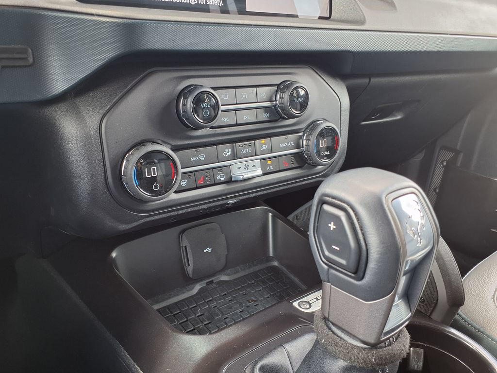 Used 2024 Ford Bronco Outer Banks AWD/4WD image 27