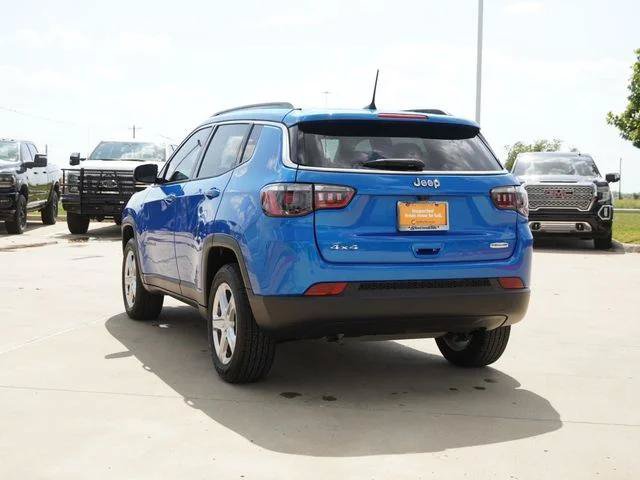 Certified 2023 Jeep Compass Latitude AWD/4WD image 7