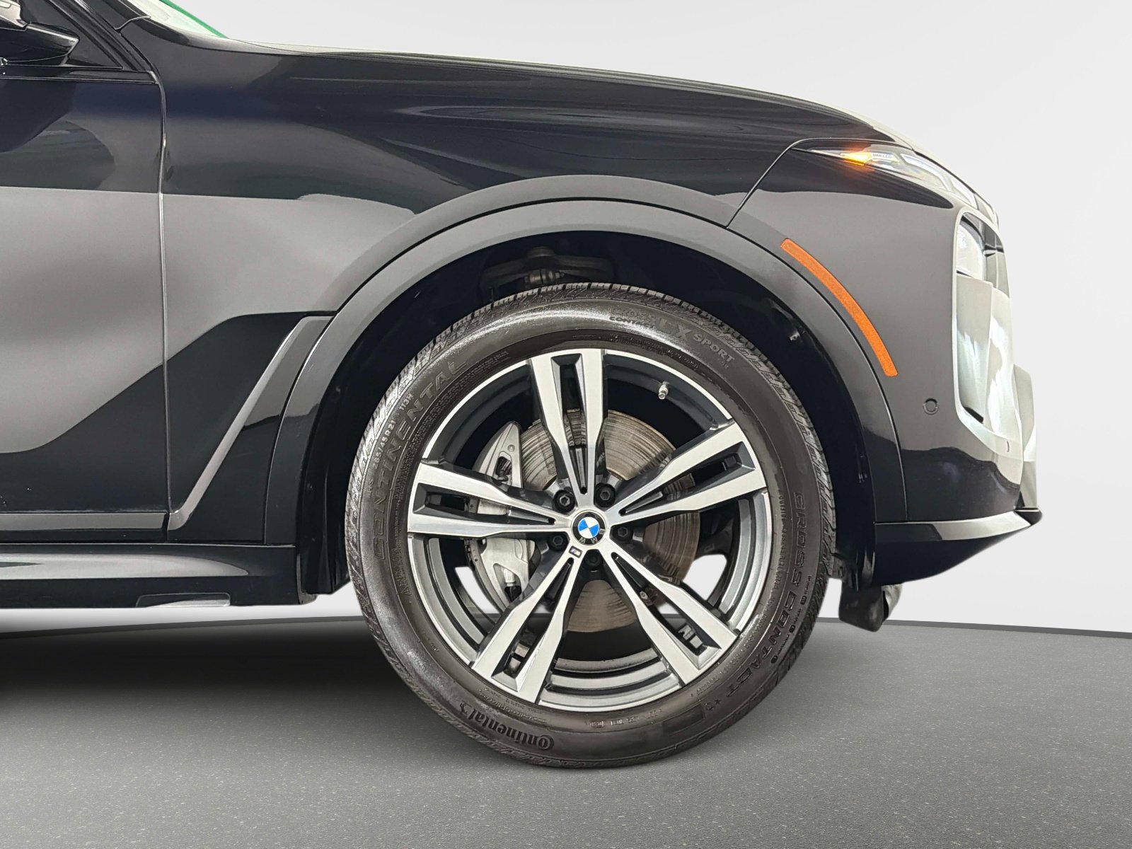 Used 2024 BMW X7 xDrive40i w/ M Sport Package AWD/4WD image 20