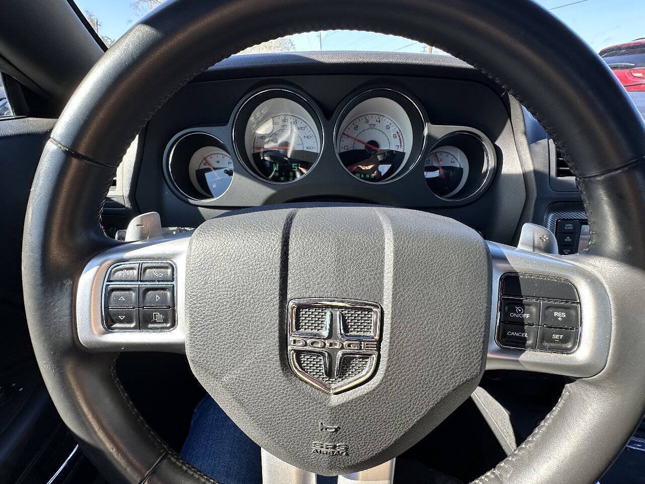 Used 2014 Dodge Challenger R/T RWD image 11