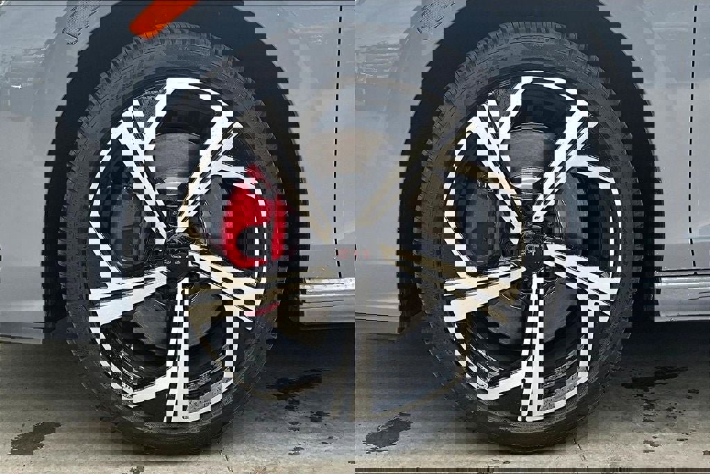 New 2026 Volkswagen GTI SE image 8