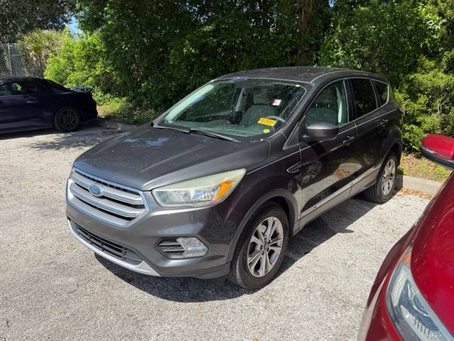 Used 2017 Ford Escape SE FWD image 6