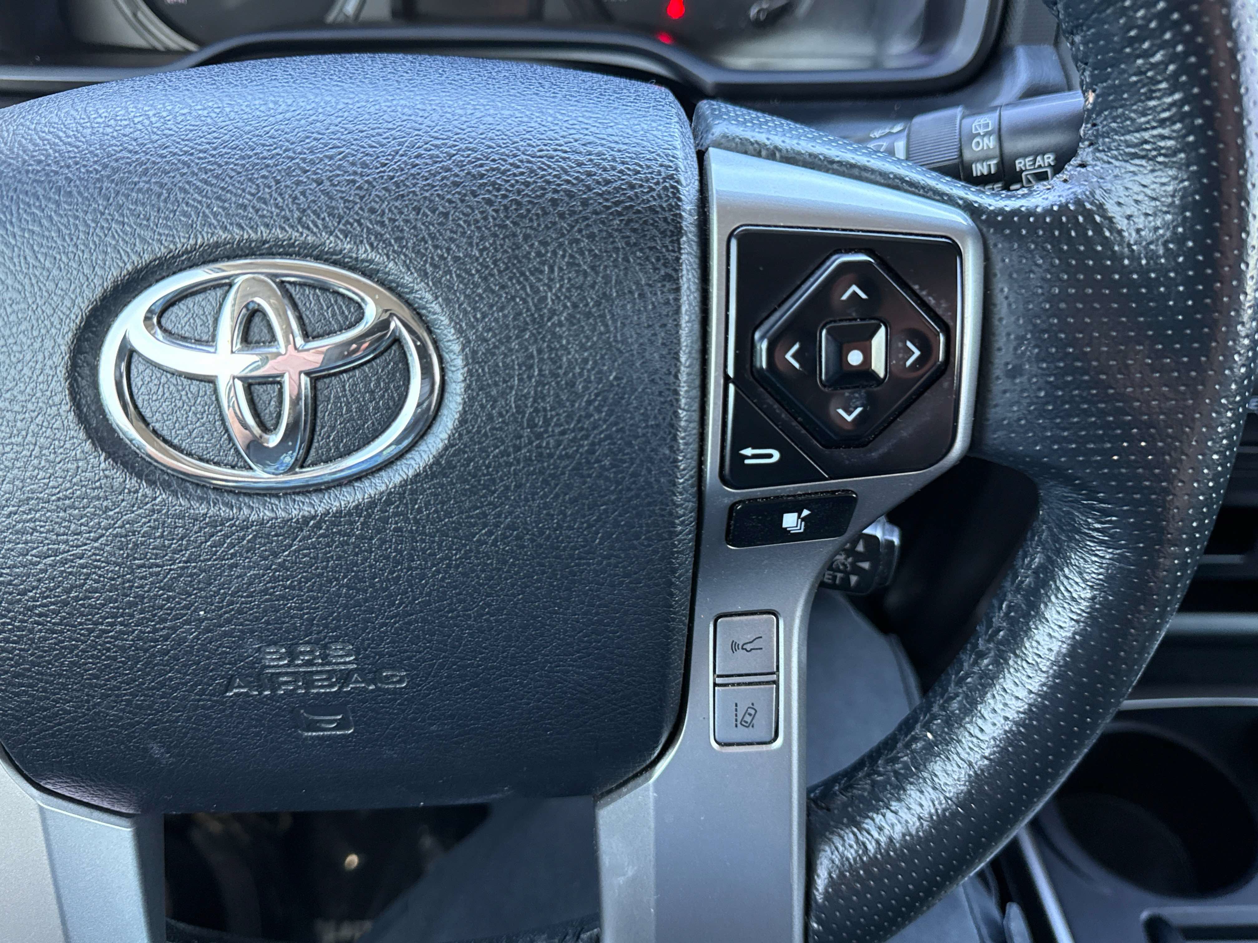 Used 2023 Toyota 4Runner SR5 Premium AWD/4WD image 25