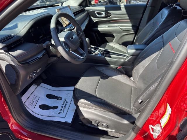 Used 2025 Jeep Compass Trailhawk w/ Trailhawk Elite Group image 21