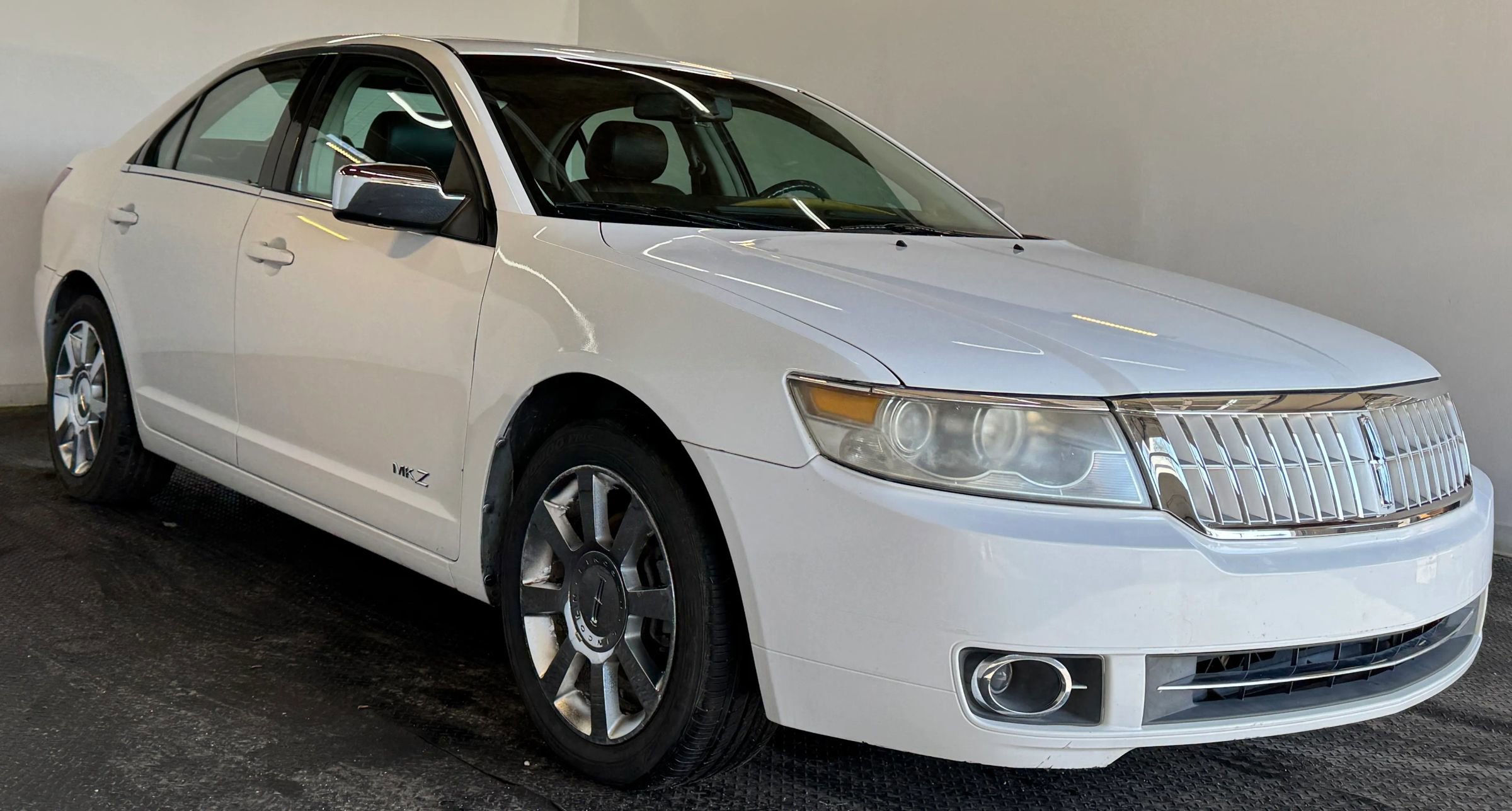 Used 2007 Lincoln MKZ FWD image 2