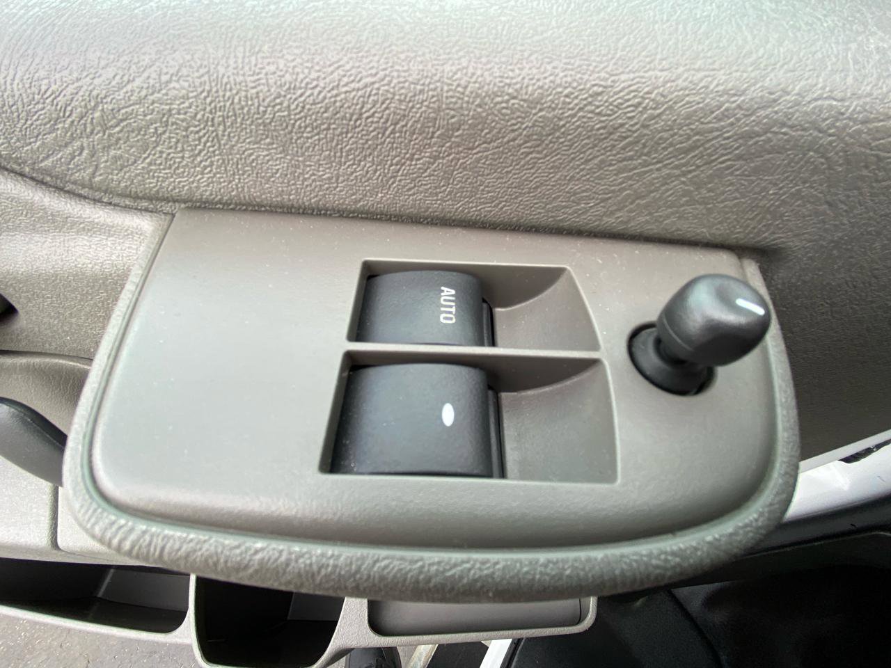 Used 2024 GMC Savana 2500 w/ Driver Convenience Package RWD image 27