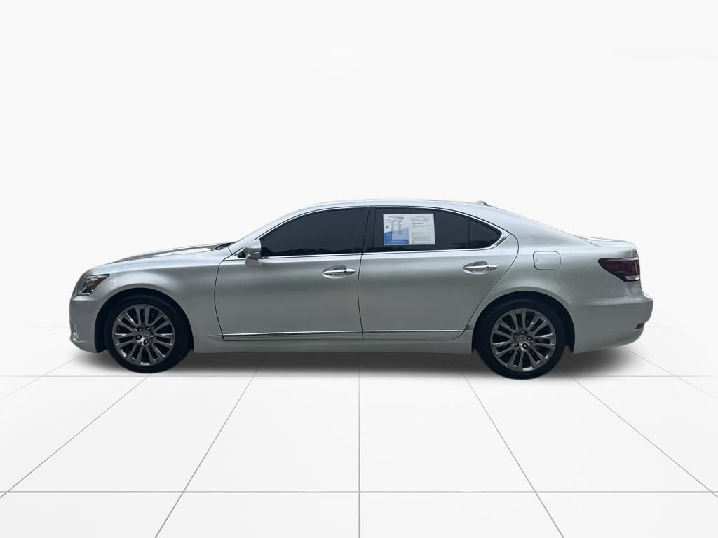 Used 2013 Lexus LS 460 L w/ Preferred Accessory Package image 5