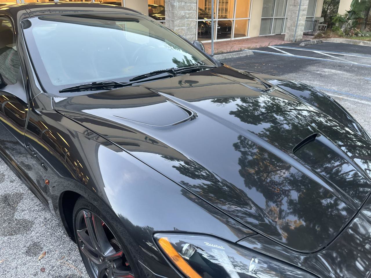 Used 2015 Maserati GranTurismo MC Centennial RWD image 3