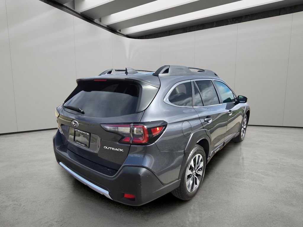 Used 2023 Subaru Outback Limited image 5